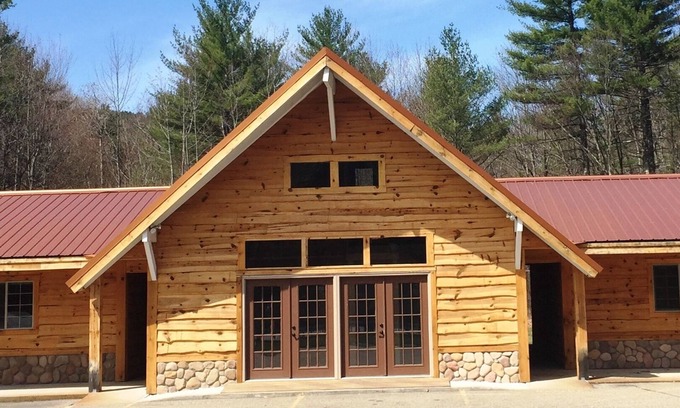 Intervale House | Perfect Mountain Cabin Retreat with Pool and Breakfast