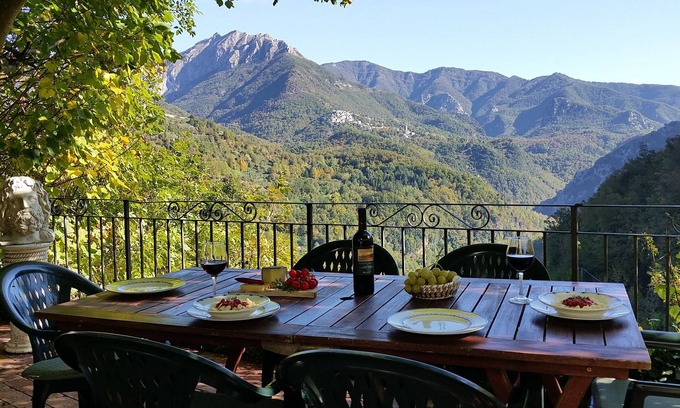 Casoli Cottage | Cozy Mountain Cottage with Scenic Views in Friendly Village