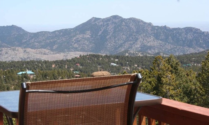 Coal Creek Canyon House | Experience Alpine Adventure with Hot Tub & Scenic Views