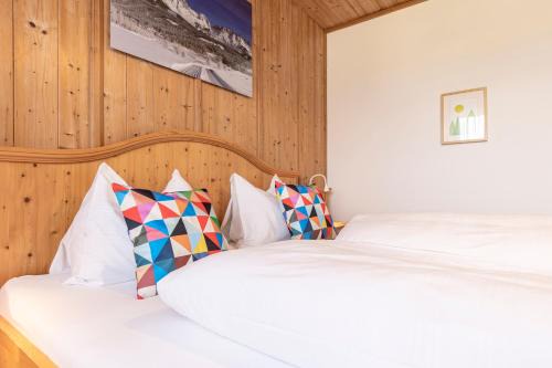 Soell House | Experience Mountain Fresh: Family-Friendly Alpine Retreat