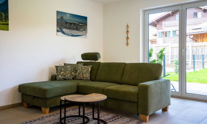 Steinach Apartment | Mountain Friend: Family-Friendly Getaway with Pool & Breakfast