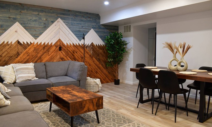 South Lake Tahoe Apartment | Mountain Getaway Near Beaches and Heavenly Ski Resort