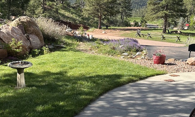 Woodland Park House | Unforgettable Mountain Glen Vista with Breathtaking Views