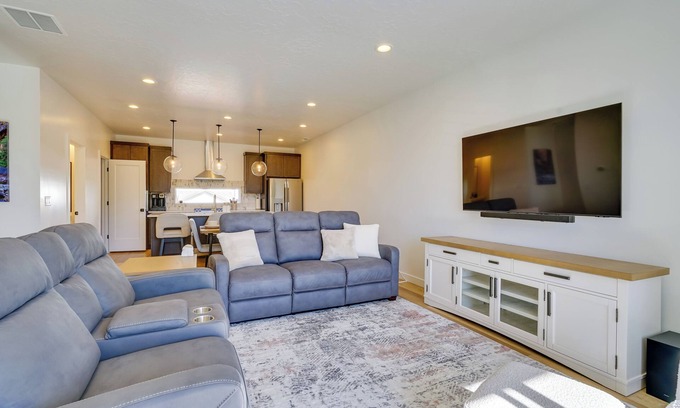 Mountain Green House | Serene Mountain Green Retreat Near Snowbasin Resort