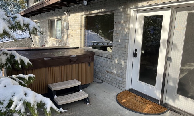 Wenatchee Apartment | Idyllic Mountain Retreat Close to Mission Ridge Resort