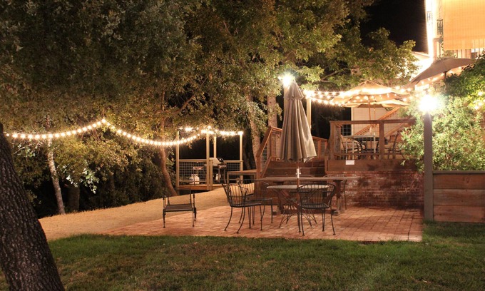 Colfax House | Idyllic Mountain Home in Pines with Lake View & Breakfast