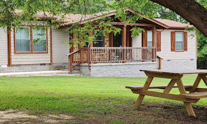 Pikeville House | Pet-Friendly Retreat at Anderson Farms near Fall Creek Falls