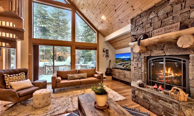 Pioneer Trail Cabin | Family-Friendly Retreat Near Heavenly with Game Room & Pets