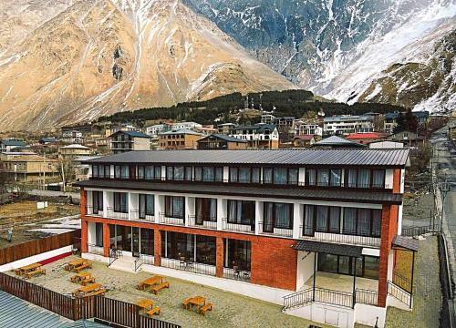 Gergeti Hotel | Comfortable Mountain House Kazbegi: Child-Friendly & Rated 8.6
