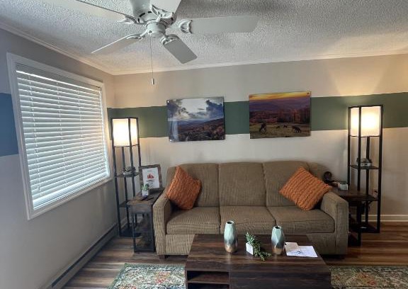 Snowshoe Apartment | Inviting Mountain Lodge: Ski-In/Ski-Out in Village Center
