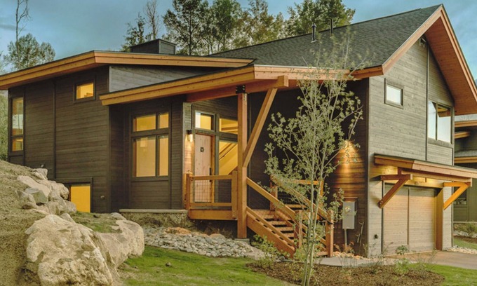 Silverthorne House | Mountain Modern Retreat with Pool, Hot Tubs & Ski Access