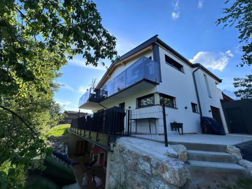 Going am Wilden Kaiser Apartment | Experience Mountain Residence: Oceanfront Retreat Rated 10/10