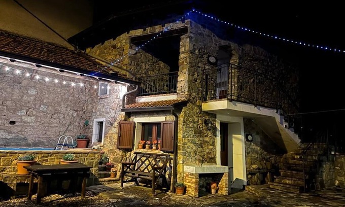 Primaore House | Cozy Mountain Retreat with Pool & Pet-Friendly Options