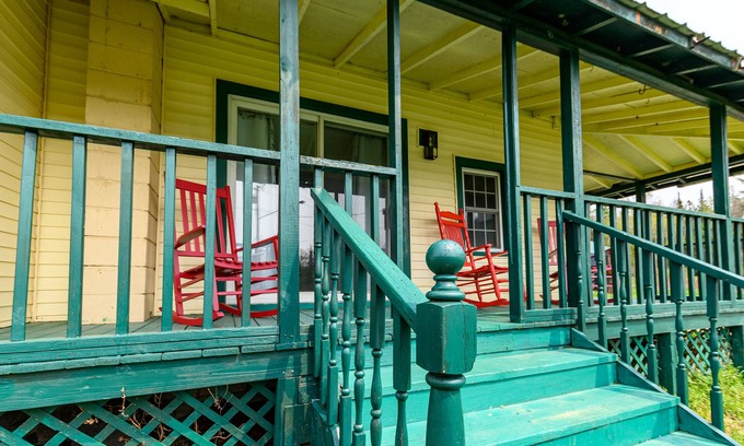 Bakers Mills House | Discover Mountain Retreat: 4BR with Office & Fast Internet