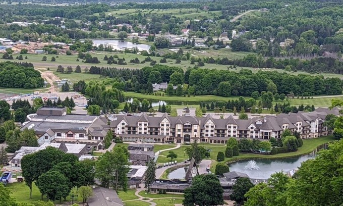 Boyne Falls Condo | Explore Mountain Run at Boyne™ - 1 Bedroom Retreat