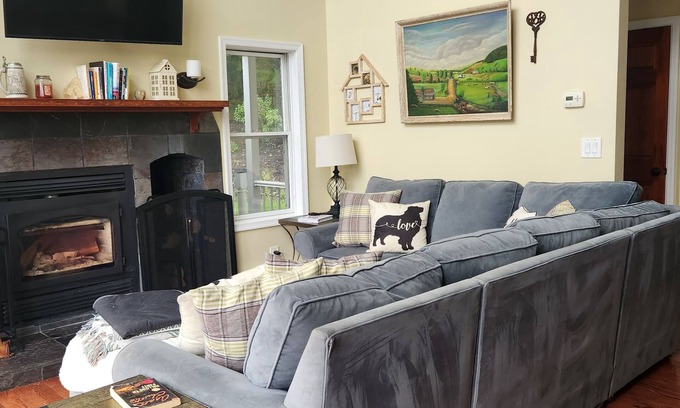 Lambertville House | Relaxing Mountain Retreat with Game Room & Hot Tub