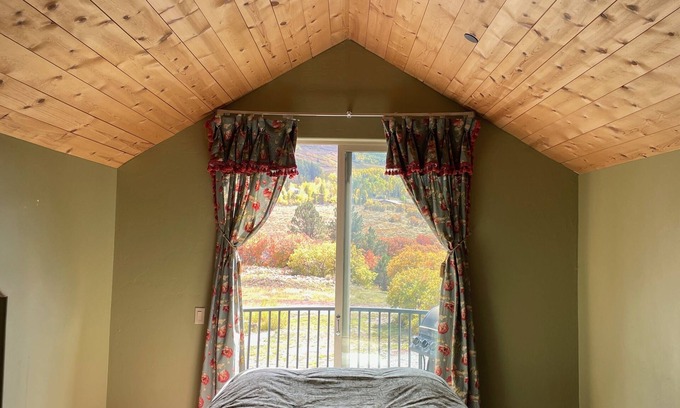 Placerville Apartment | Top-Rated Mountain View Apartment with Family-Friendly Amenities