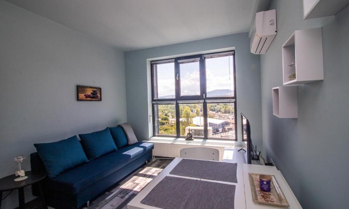 Studentski Grad Apartment | Scenic Mountain View Apartment with Parking & Dining Options