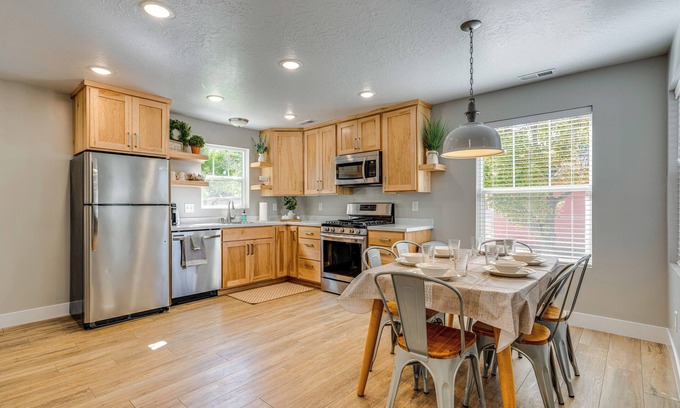 Cedar City Cottage | Scenic Cedar City Home with Mountain Views & Large Yard