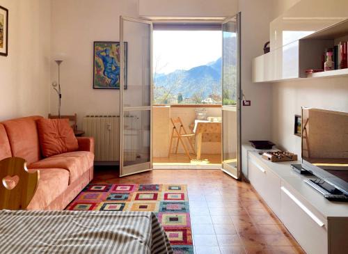 Moggio Apartment | Scenic Mountain View Apartment - Pet & Child Friendly Stay