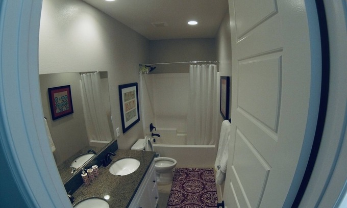Upland Bed & Breakfast | Scenic Mountain View House with Pool and Accessibility