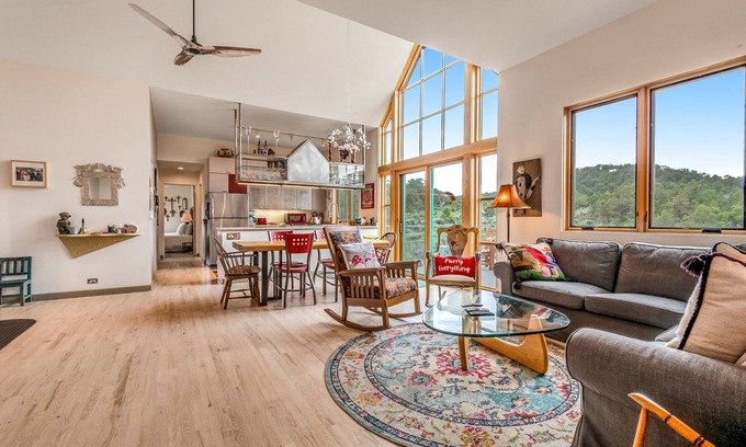 Missouri Heights House | Scenic Carbondale Retreat with Tennis, Hot Tub & Deck