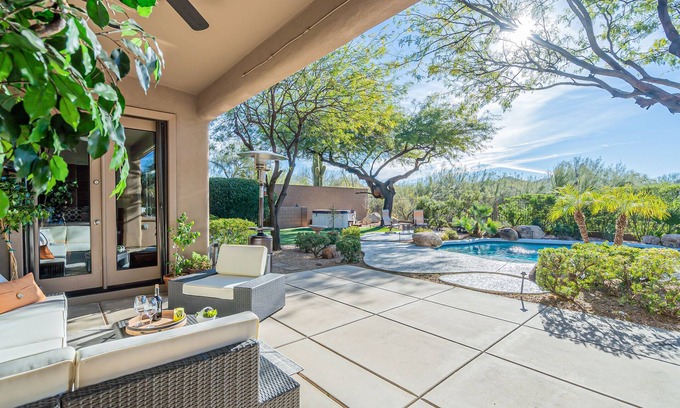 Pinnacle Peak House | Luxury Retreat with Hot Tub, Gym & Private Backyard