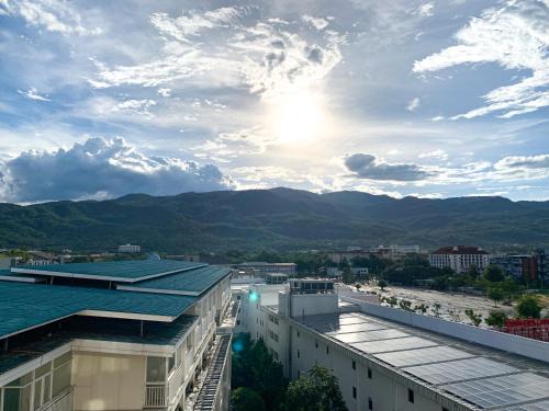 Nimman Apartment | Scenic Mountain View Room on Nimman Road Awaits You