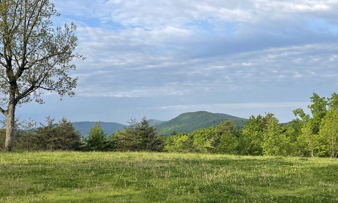 Crossville - Harriman House | Guest Rated 9.8: Mountain View Tiny House in TN