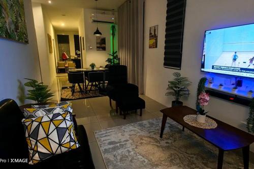 Ipoh House | Exceptional Mountain View Umoh50 Ipoh with Family Amenities