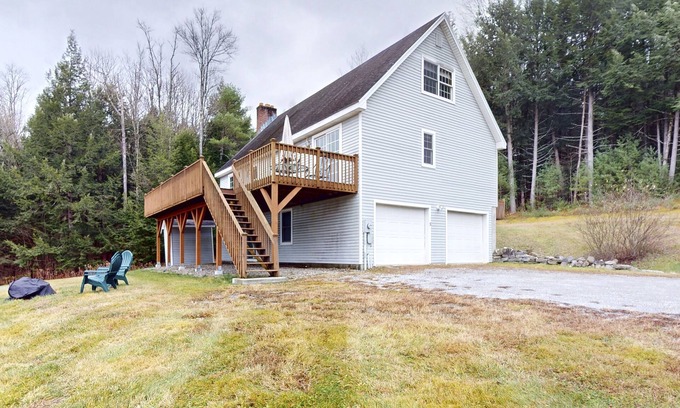 Springfield House | Scenic Mountain Home with Deck and High-Speed WiFi