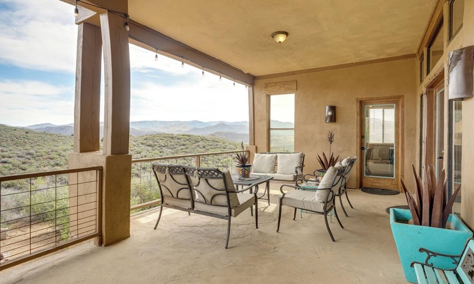 Dewey-Humboldt House | Idyllic Adobe Home with Mountain Views and Pet-Friendly Amenities