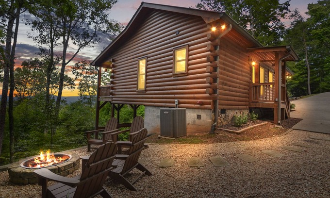 Hidden Lake Cabin | Unwind with Mountain Views, Hot Tub & Pet-Friendly Stay