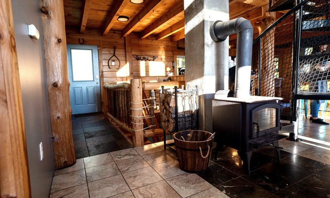 West Halifax Cabin | Pet-Friendly Retreat with Mountain Views & Game Room Fun