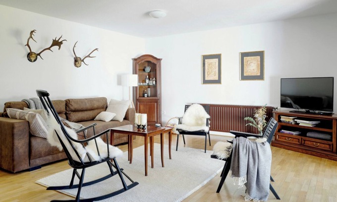 Kranjska Gora House | Cozy Mountain Village Retreat in the Scenic Alps