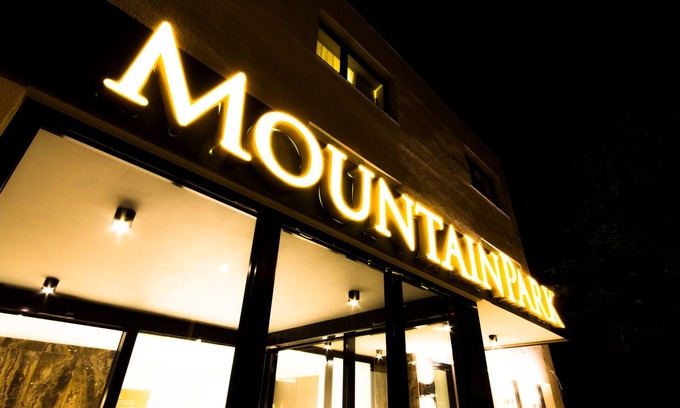 Bad Wilhelmshoehe Hotel | Eco-Friendly Mountainpark Kassel with Spa & Dining Options