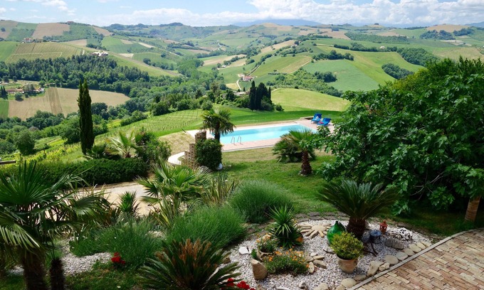 Montefiore dell'Aso Apartment | Idyllic Vacation Apartment with Breathtaking Views