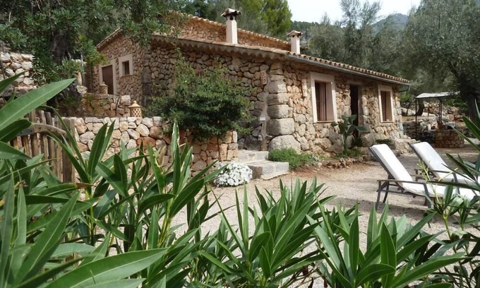 Fornalutx Cottage | Serene Mountains Cottage by the Sea: Nature & Comfort Await