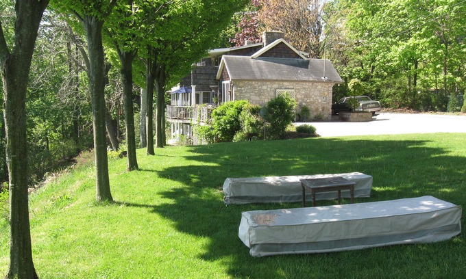 Blue Ridge Summit Cottage | Discover Adventure Near Gettysburg: Ski, Golf & More!