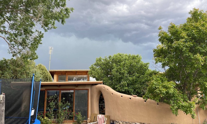Arroyo Hondo House | Discover an Off-Grid Oasis Surrounded by Nature's Beauty