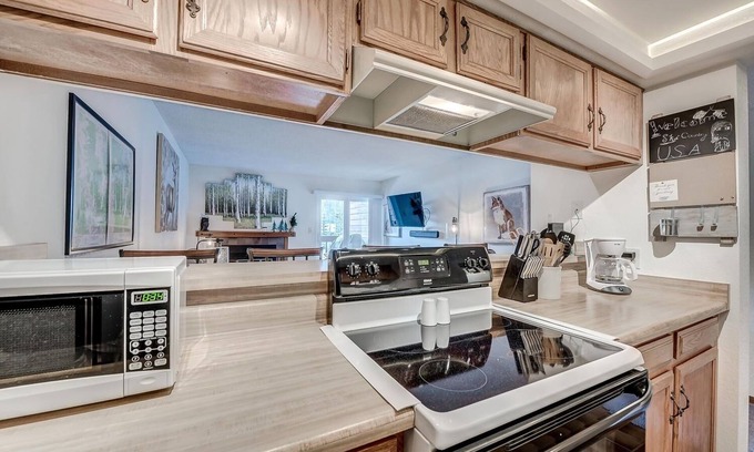 Frisco Condo | Experience Mountainside 229e: Spa & Family-Friendly Condo