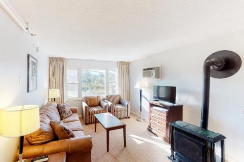 Stowe Area Apartment | Discover Mountainside Resort III: Family-Friendly Getaway