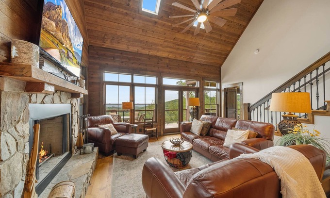 Boone House | Mountaintop Lodge with Views