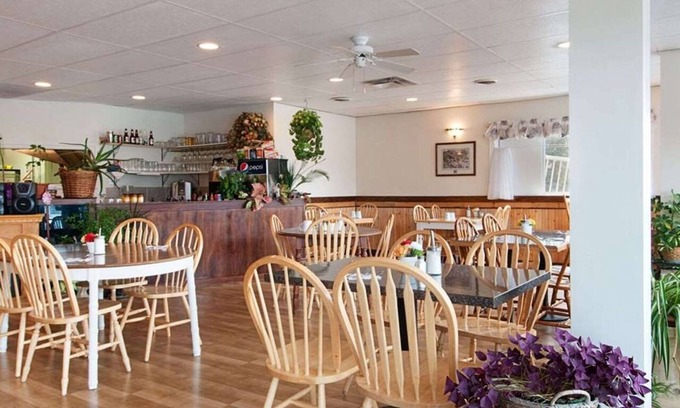 Merritt Hotel | Explore MountainView Hotel Merritt: Family-Friendly Retreat