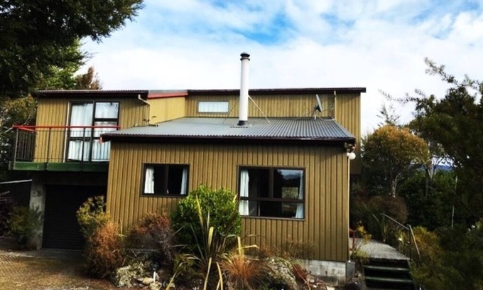 St. Arnaud House | Mountview - St Arnaud