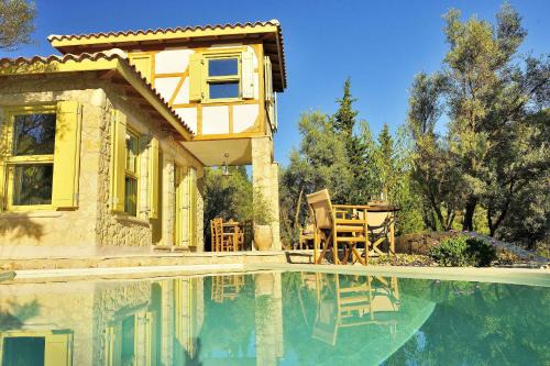 Spanokhorion Villa | Delightful Mounty Island Villas: Guest Rated 9.8/10 with Pool