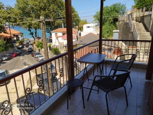 Keramidi House | Family-Friendly Mourayio: Guest Rated 10/10 for Comfort