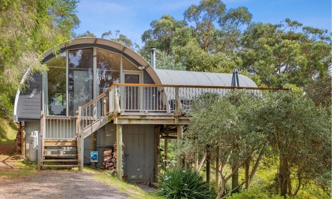 Kennett River House | Discover Mouzel: Top-Rated Family-Friendly Hotel Awaits