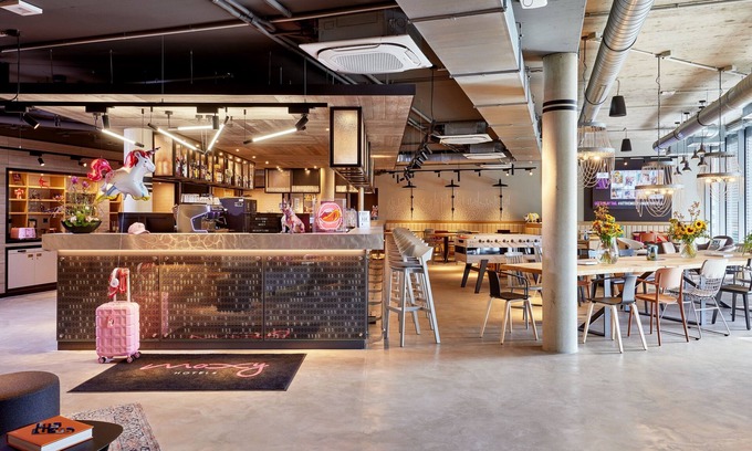 Heide Hotel | Discover Moxy Karlsruhe: Family-Friendly & Wheelchair Accessible