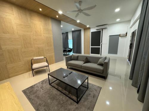 Kuching House | Child-Friendly MR Homestay: Guest Rated 10/10 Experience